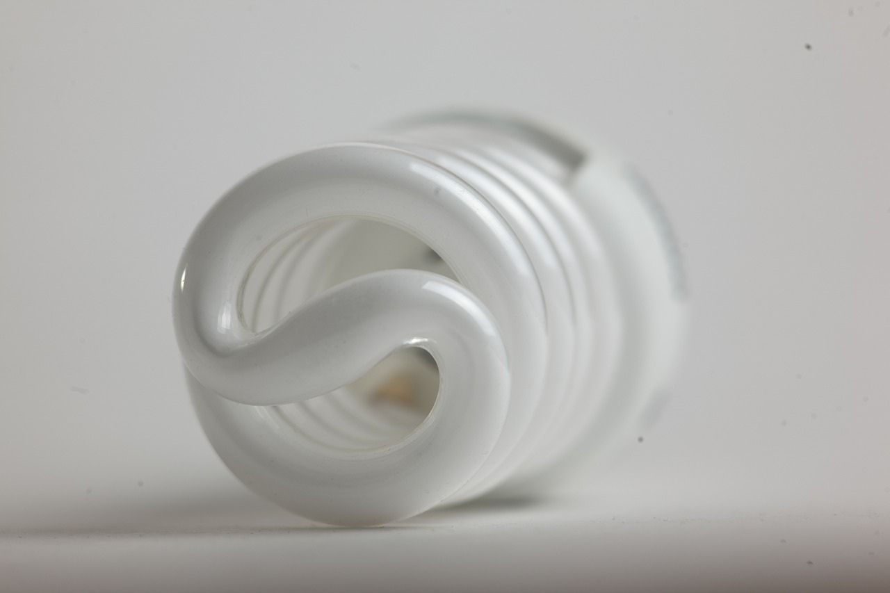 Apagones sin fin en Honduras: análisis de la crisis eléctrica a pesar de no registrarse déficit regional